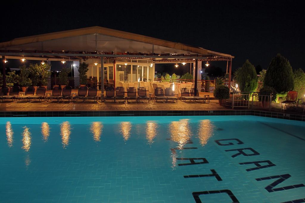 Grand Platon Hotel Olympiaki Akti Exterior photo