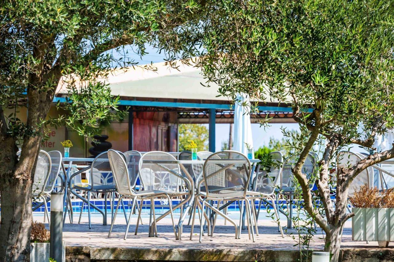 Grand Platon Hotel Olympiaki Akti Exterior photo